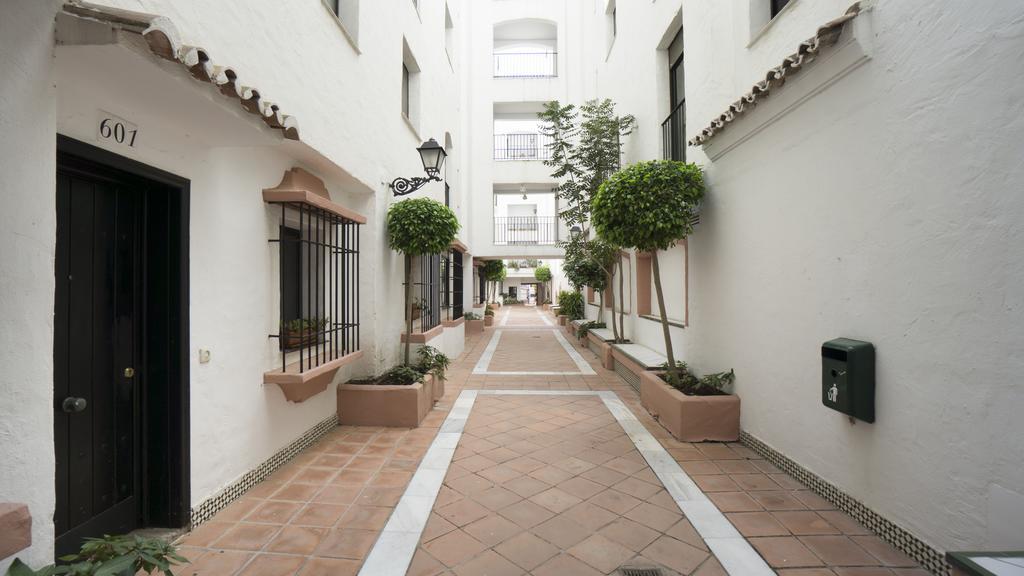 Club Jardines Del Puerto Marbella Exterior foto