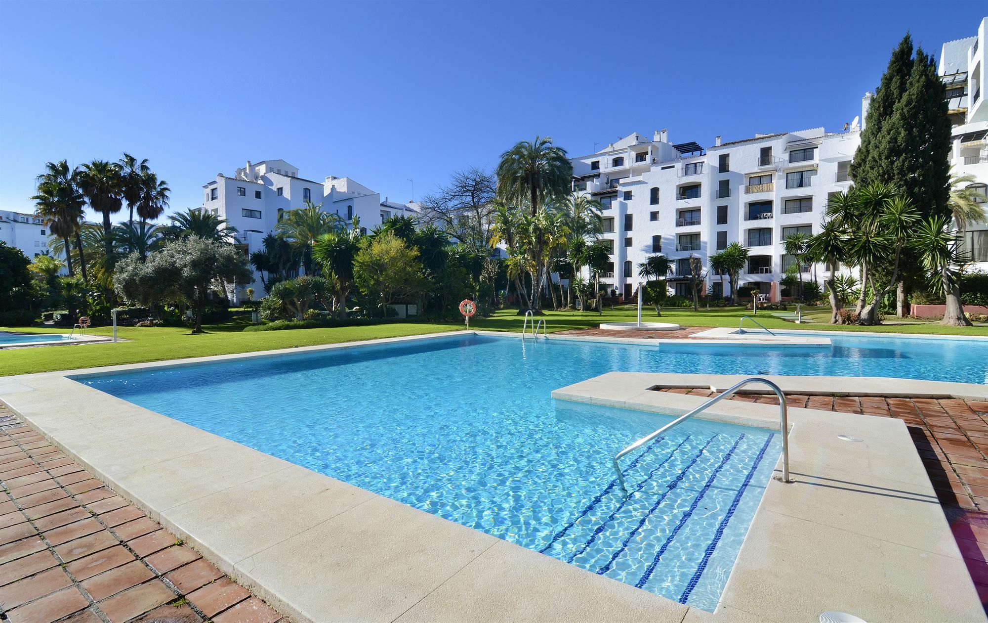 Club Jardines Del Puerto Marbella Exterior foto